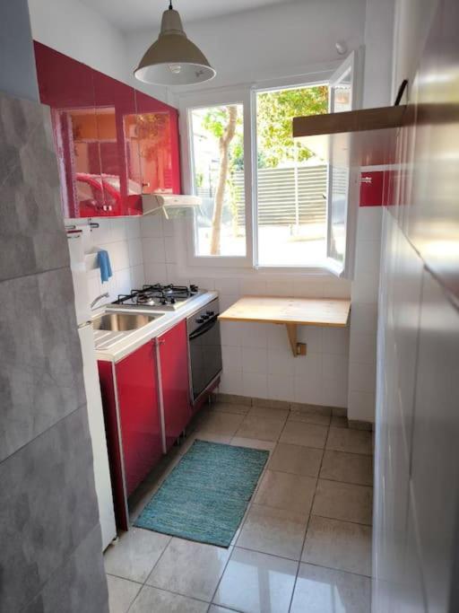 Apartment 50 Meters From The Beach Loutraki  Bagian luar foto