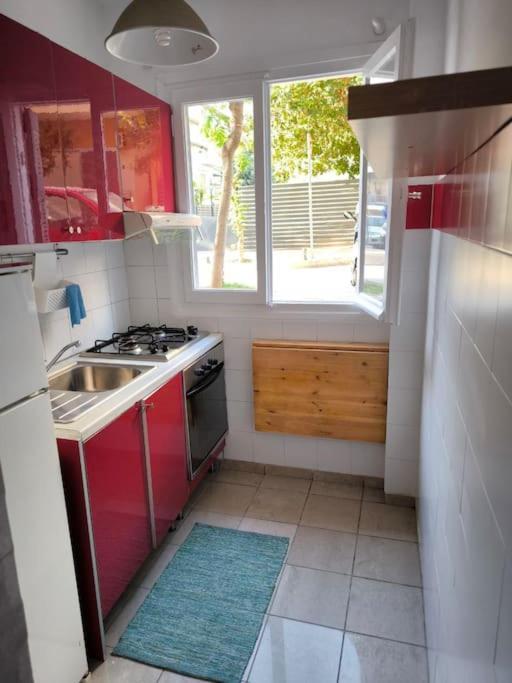 Apartment 50 Meters From The Beach Loutraki  Bagian luar foto